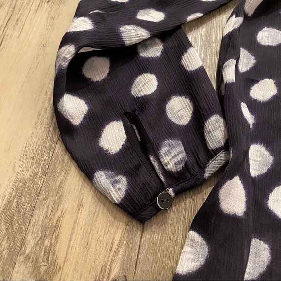 Navy Blue Polka Dot Coldwater Creek Blouse - Picture 6 of 9